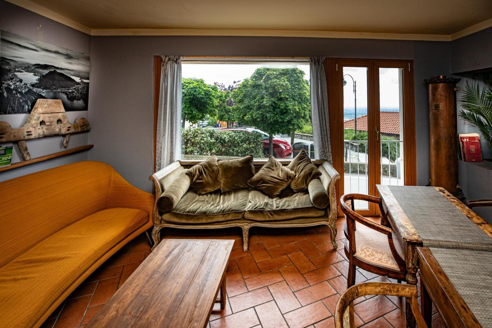 Hotel Vista Lago Brunate Extérieur photo