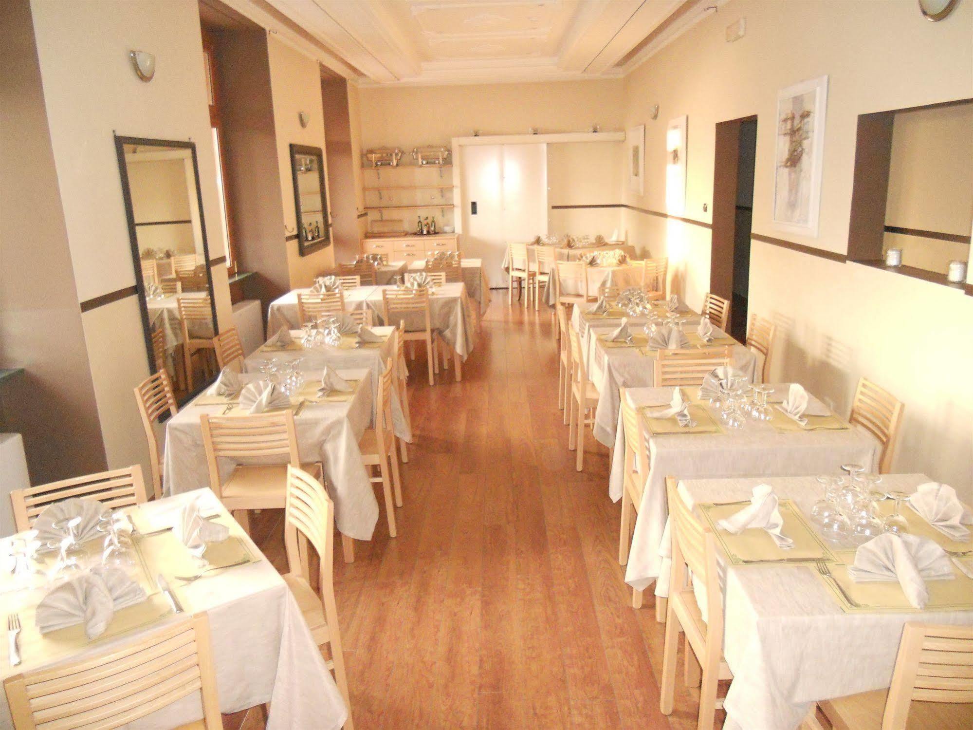 Hotel Vista Lago Brunate Extérieur photo